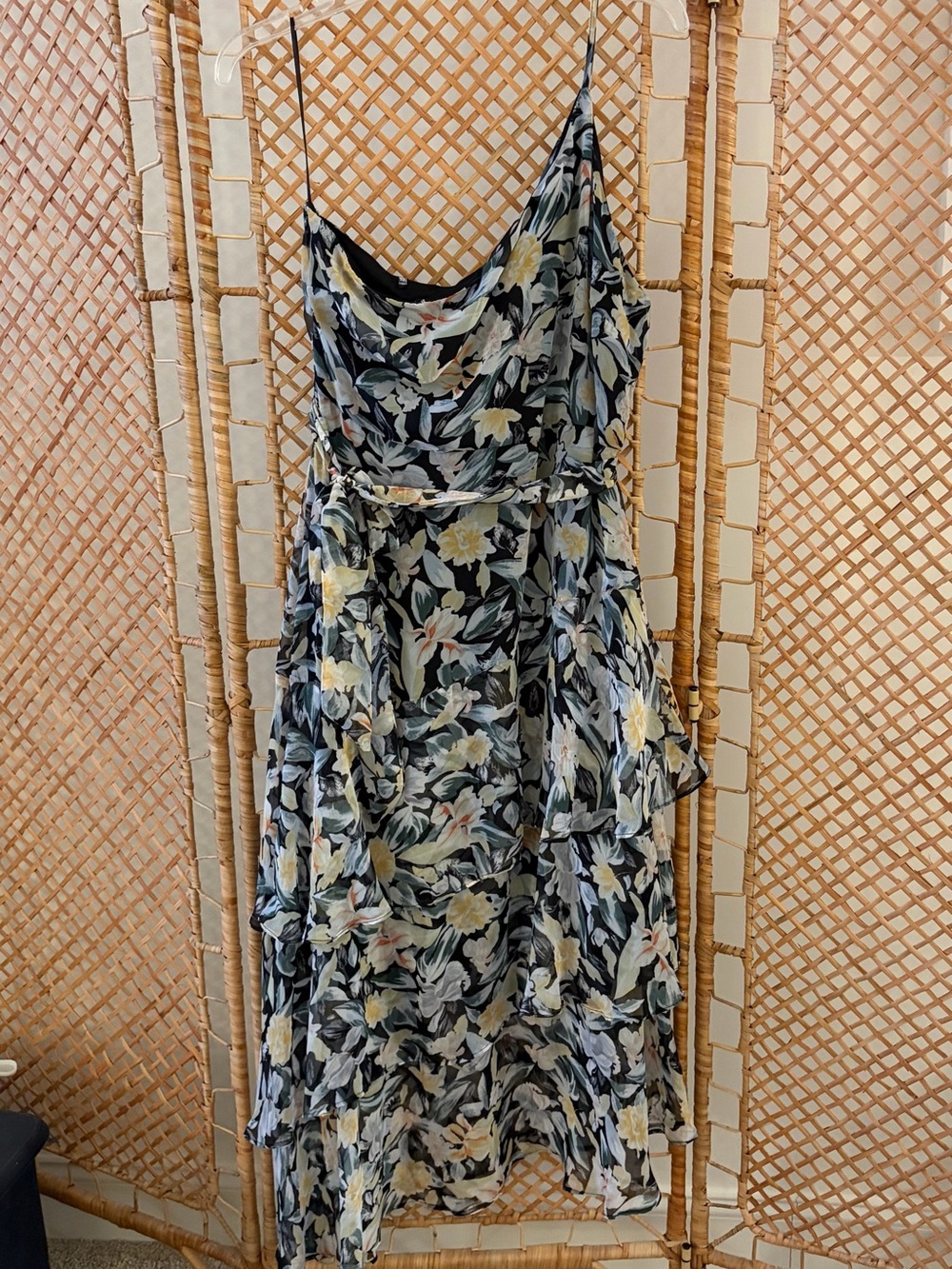 NWT Petal & Pup Women’s One-Shoulder Floral Print Ruffle Midi Dress - Picture 3 of 8